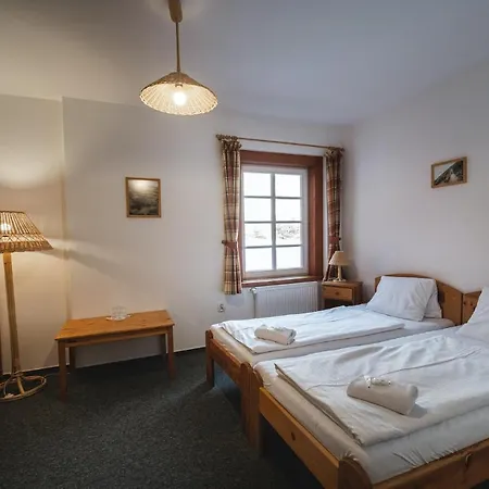 Hotel Vecernice 3*
