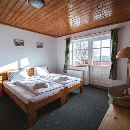 Večernice Hotel